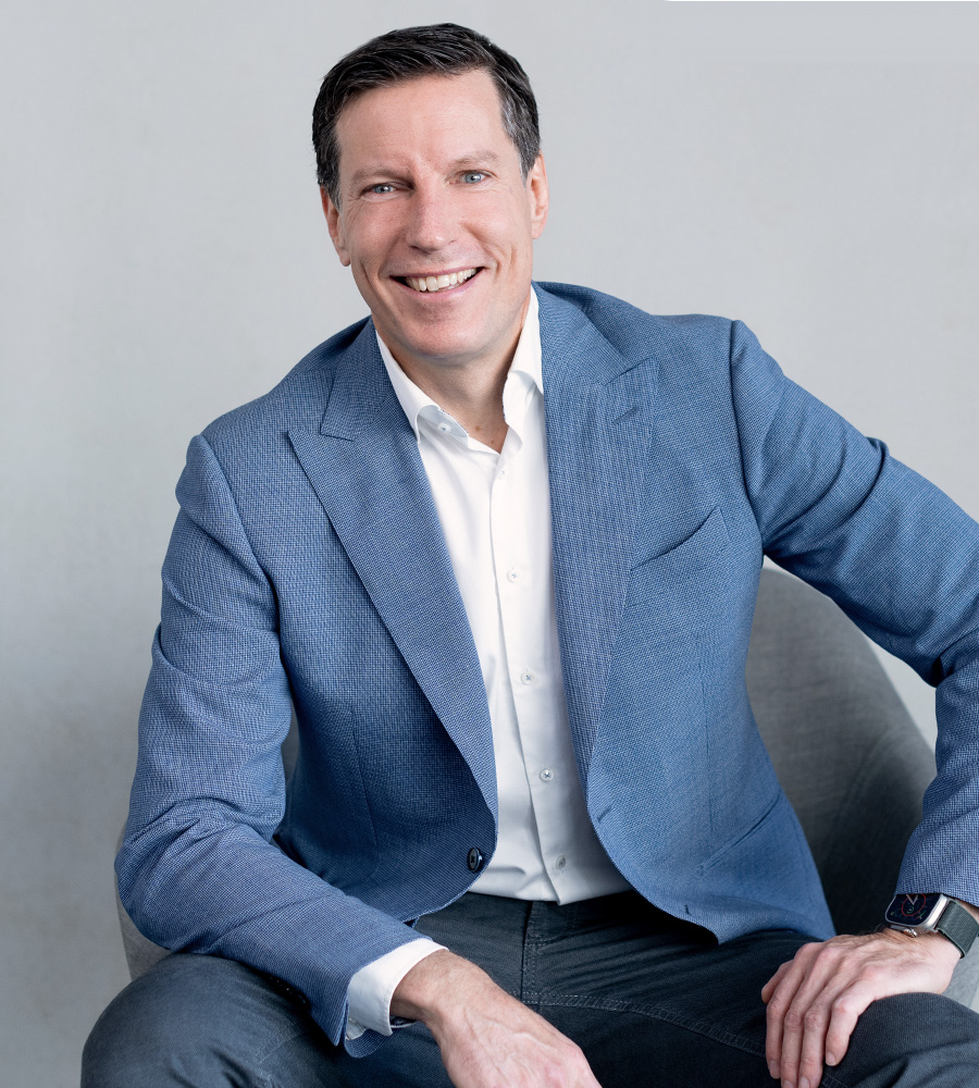 2024-Exec-Headshots-900x1000-_0003_Luc-Dubois